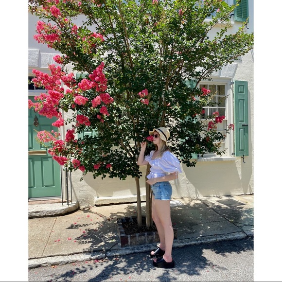 ABOUT MY CLOSET: PLEASE READ - Picture 8 of 8